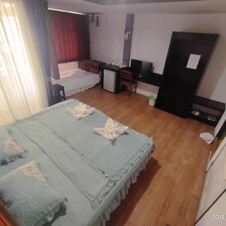 Wechat Inn Patong Buitenkant foto